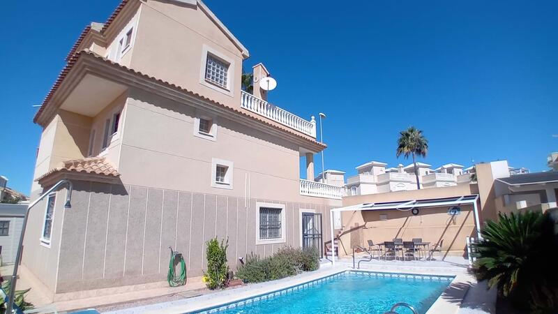 Auberge à vendre dans Orihuela, Alicante