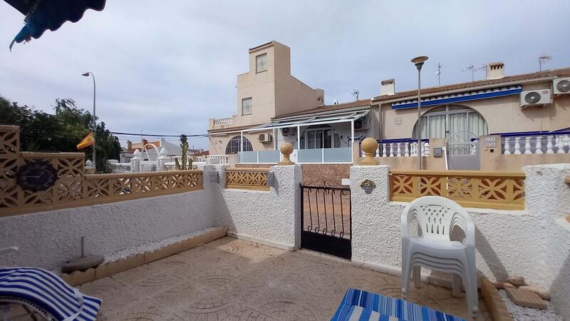 1 Cuarto Villa en venta