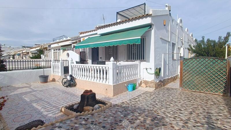 Villa zu verkaufen in Rojales, Alicante