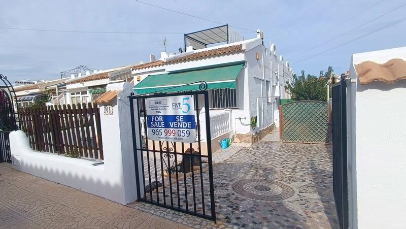 2 Cuarto Villa en venta