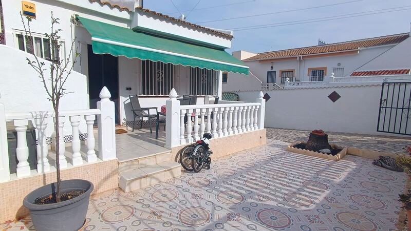 2 Cuarto Villa en venta