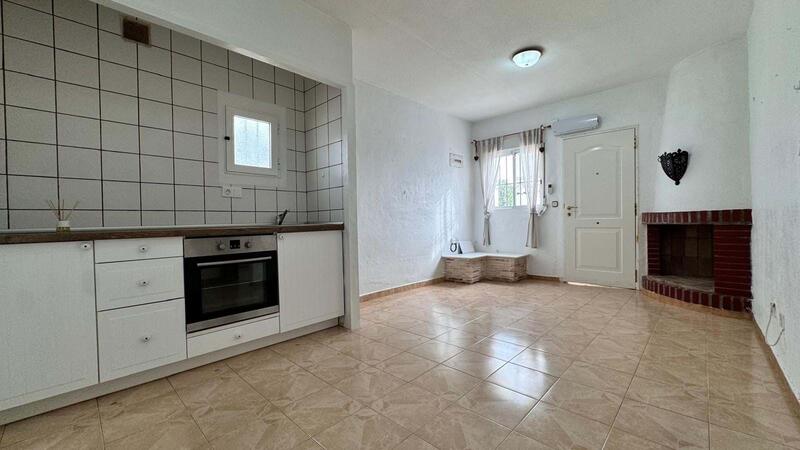 1 bedroom Townhouse for sale