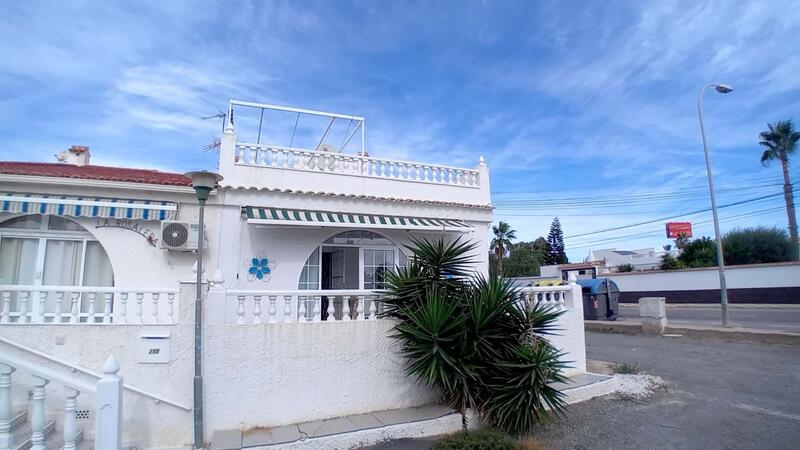 Maison de Ville à vendre dans Torrevieja, Alicante