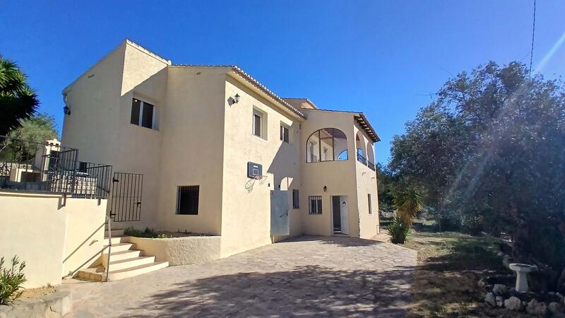 Villa for sale in Xaló, Alicante