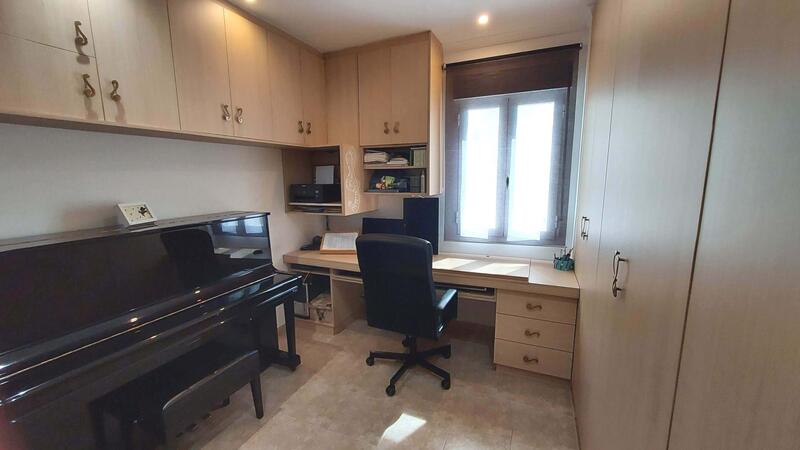 3 bedroom Apartment for sale