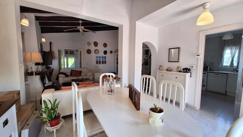 4 Cuarto Villa en venta