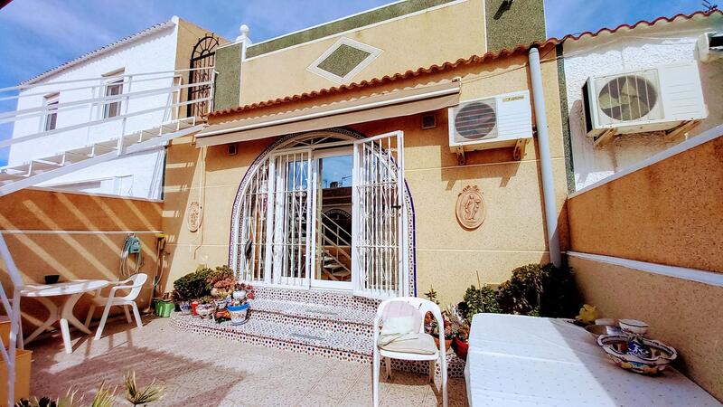 Maison de Ville à vendre dans Torrevieja, Alicante