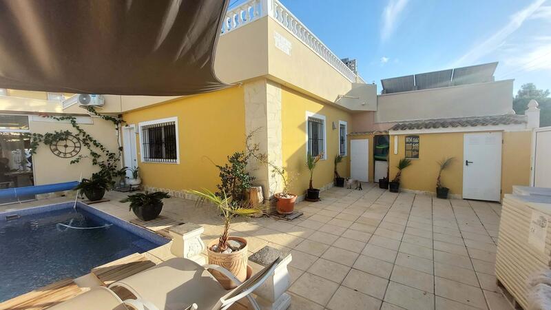 Duplex till salu i Orihuela, Alicante