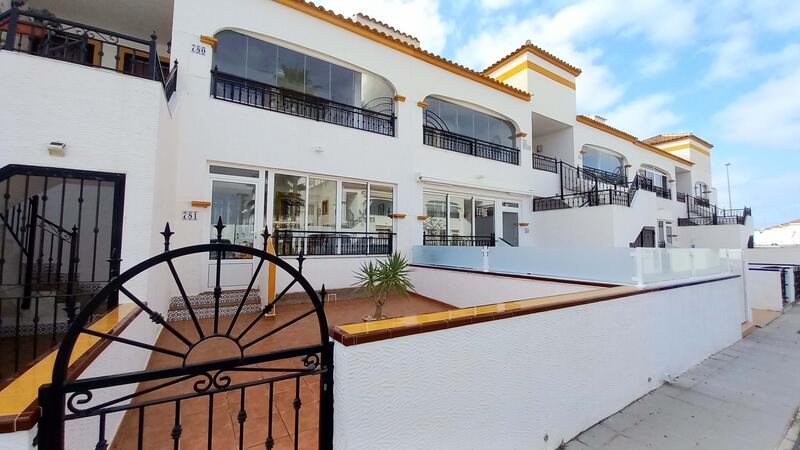 Appartement Te koop in Orihuela, Alicante