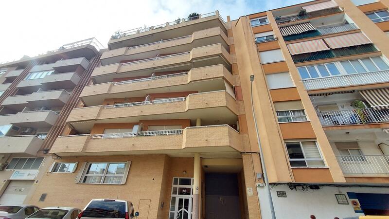 3 bedroom Apartment for sale