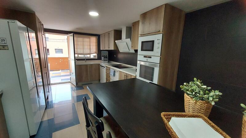 3 bedroom Apartment for sale