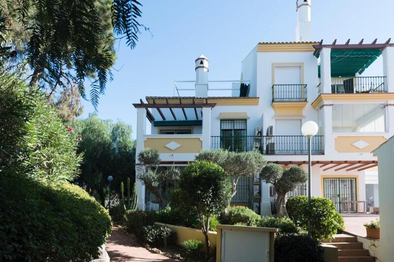 Lägenhet för långsiktig hyra i Marbesa, Málaga