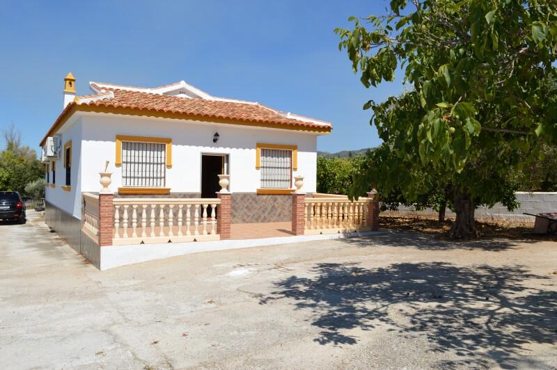 Country House for Long Term Rent in Alhaurin de la Torre, Málaga