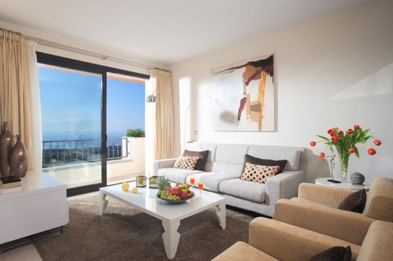 Apartment for sale in Los Monteros, Málaga