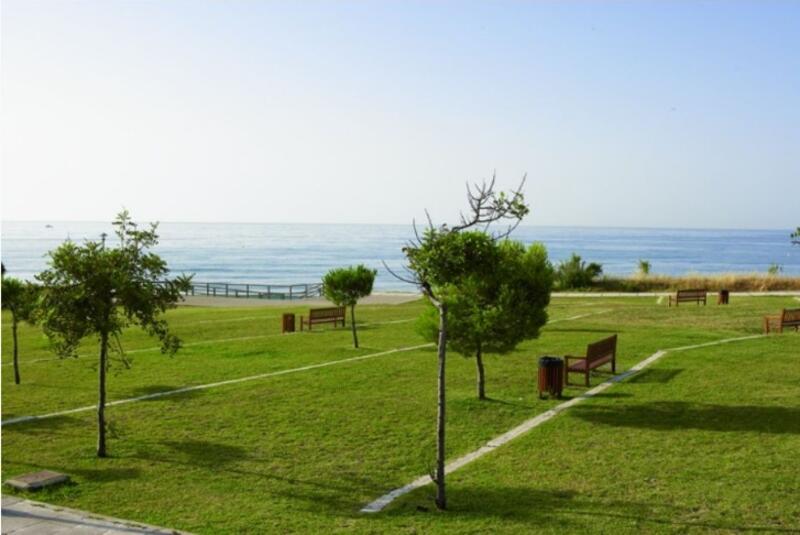 Apartamento en venta en Estepona, Málaga