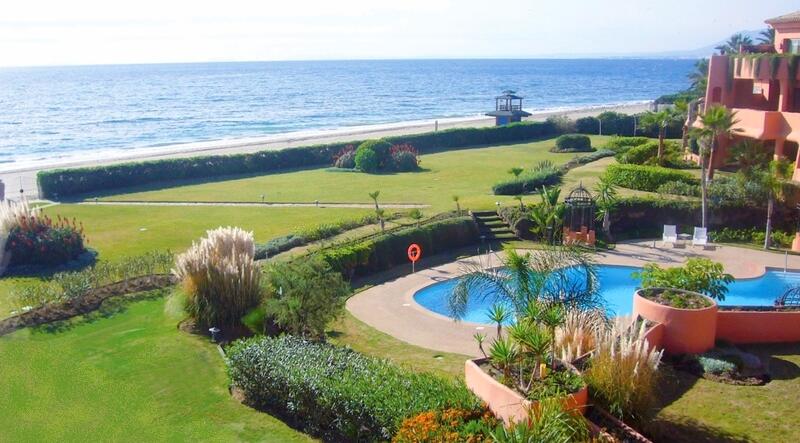 Apartment for sale in Los Monteros, Málaga