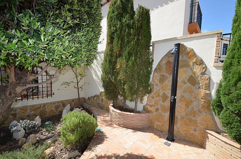 4 Cuarto Villa en venta