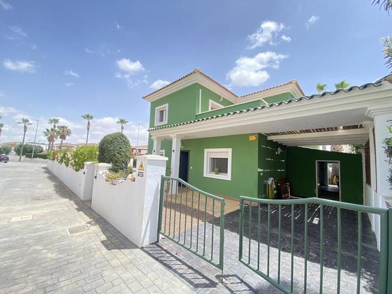 3 Cuarto Villa en venta