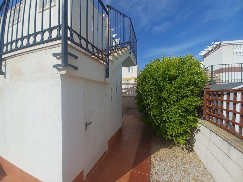 2 Cuarto Villa en venta