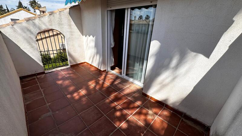 4 Cuarto Villa en venta