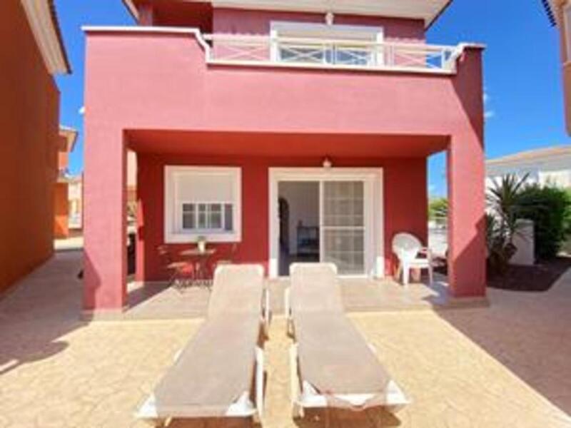 2 Cuarto Villa en venta