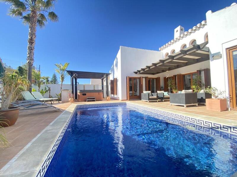 Villa à vendre dans El Valle Golf, Murcia