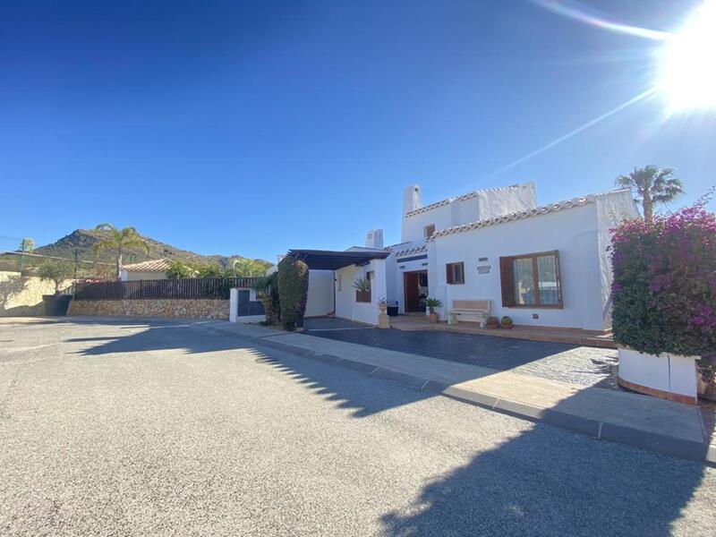 3 Cuarto Villa en venta