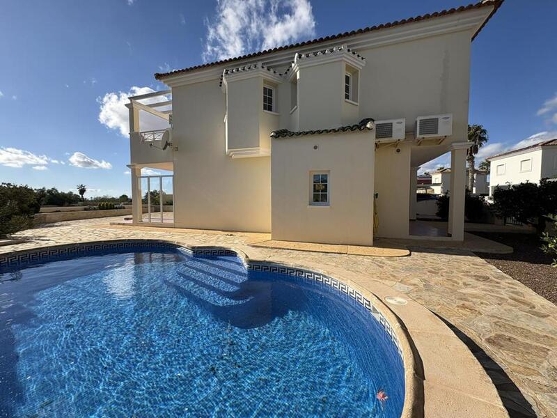 3 bedroom Villa for sale