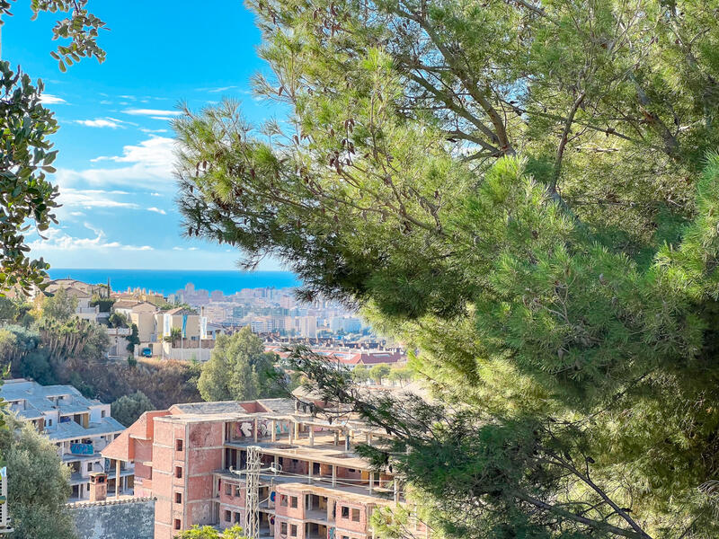 Grundstück zu verkaufen in Fuengirola, Málaga