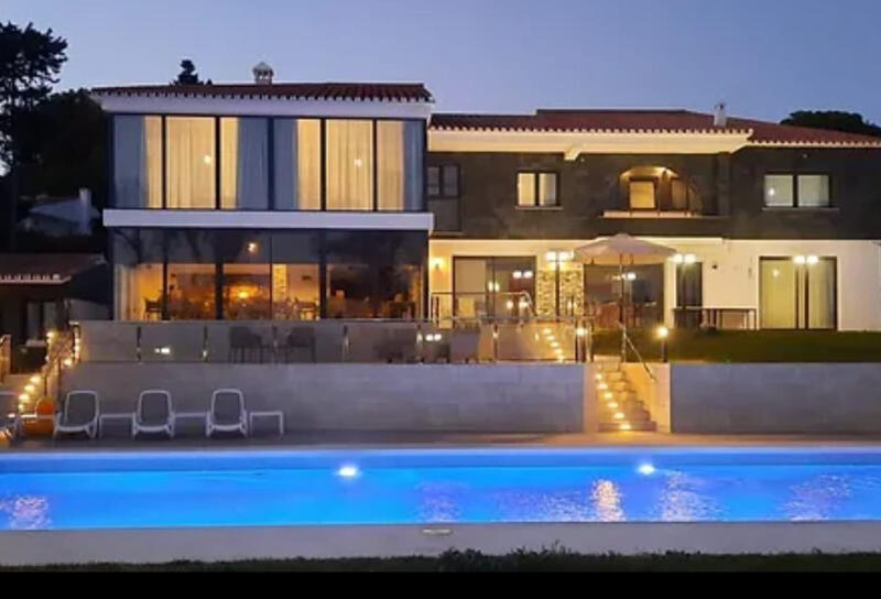 Коммерческая недвижимость продается в Mijas Costa, Málaga