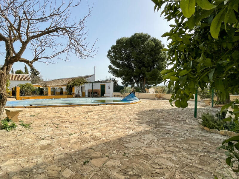 Landhaus zu verkaufen in Humilladero, Málaga