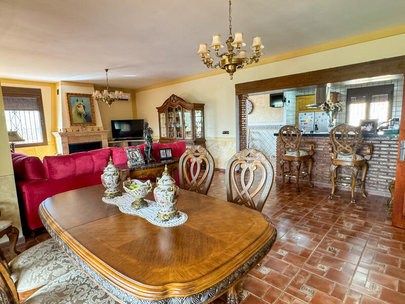 4 bedroom Villa for sale