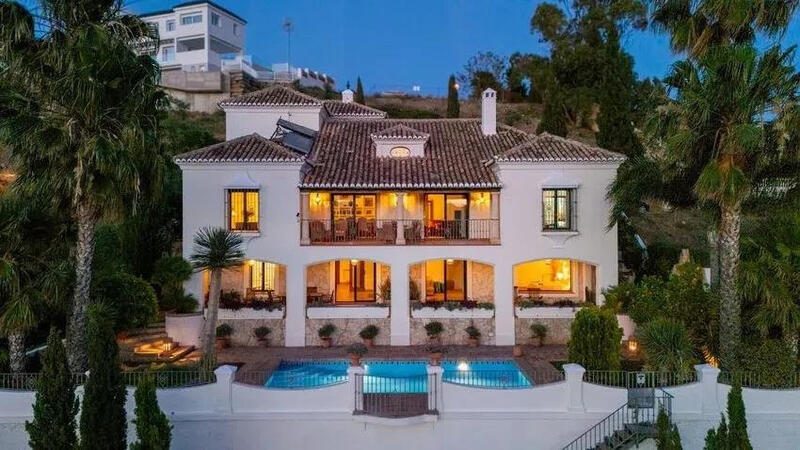 Villa zu verkaufen in Mijas Costa, Málaga