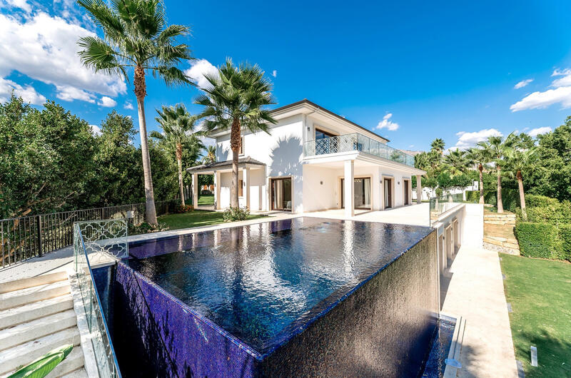 Villa till salu i Marbella, Málaga