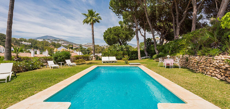 Villa zu verkaufen in Benahavis, Málaga