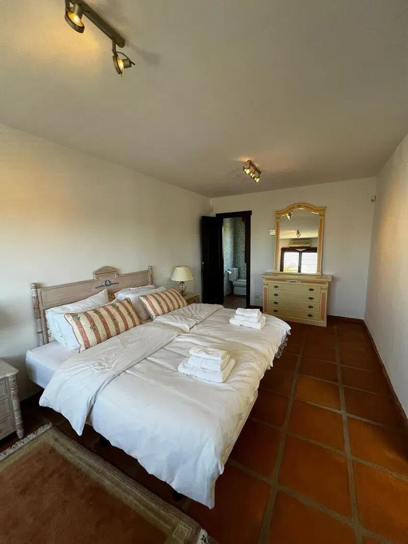 6 Cuarto Villa en venta