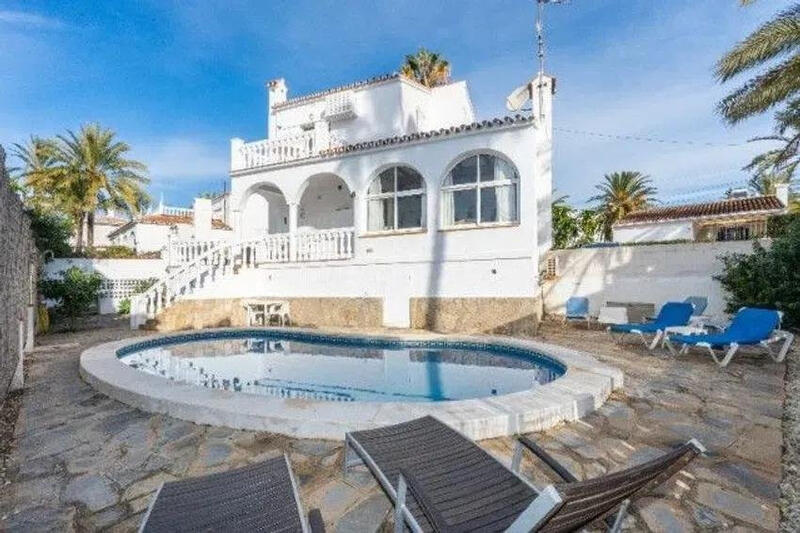 Villa en venta en Marbella, Málaga