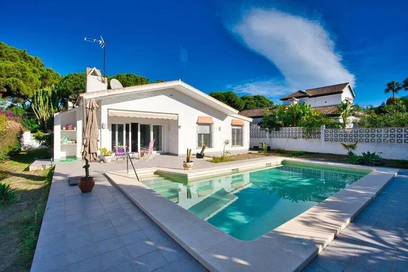 Villa for sale in Marbella, Málaga