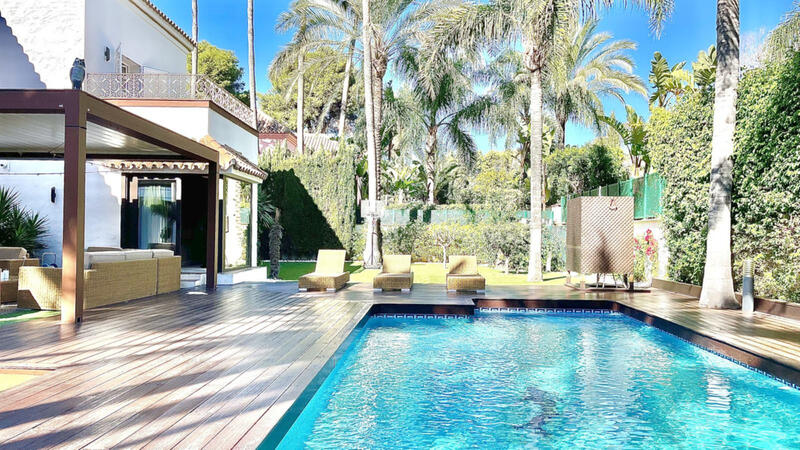 Villa à vendre dans Marbella, Málaga