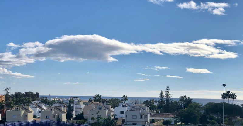 Lejlighed til salg i Estepona, Málaga