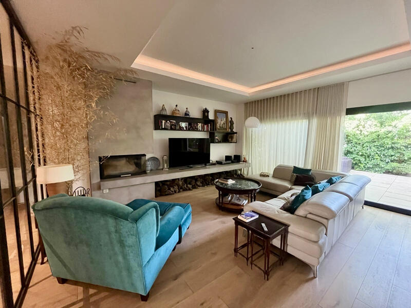 Cave House for sale in Marbella, Málaga