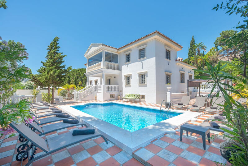 Villa à vendre dans Marbella, Málaga