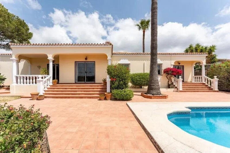 Villa till salu i Marbella, Málaga