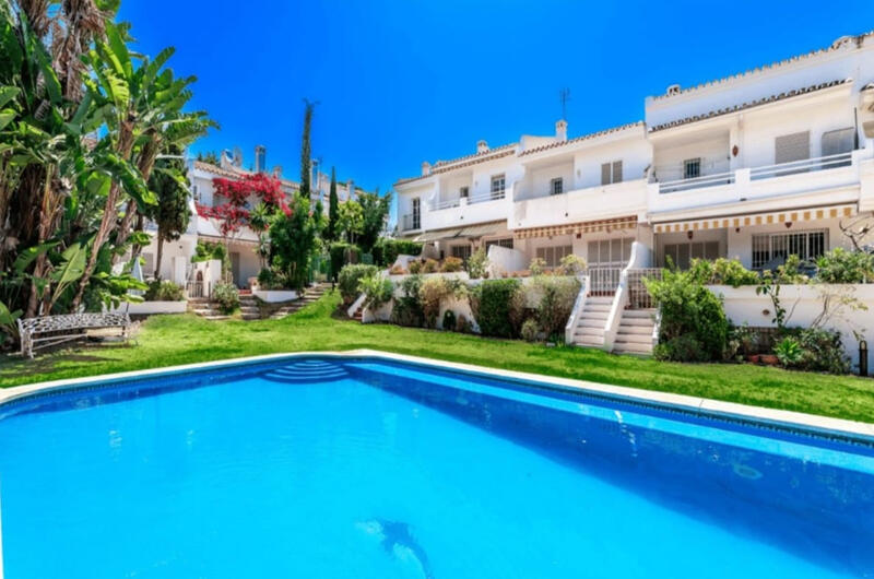 Townhouse for sale in Marbella, Málaga