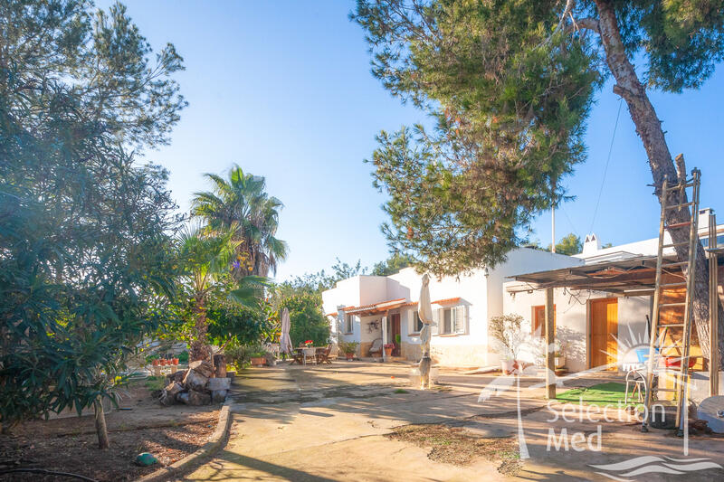 Cave House for sale in Santa Eulalia, Jaén