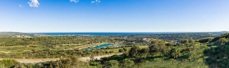 Landa till salu i Sotogrande, Cádiz