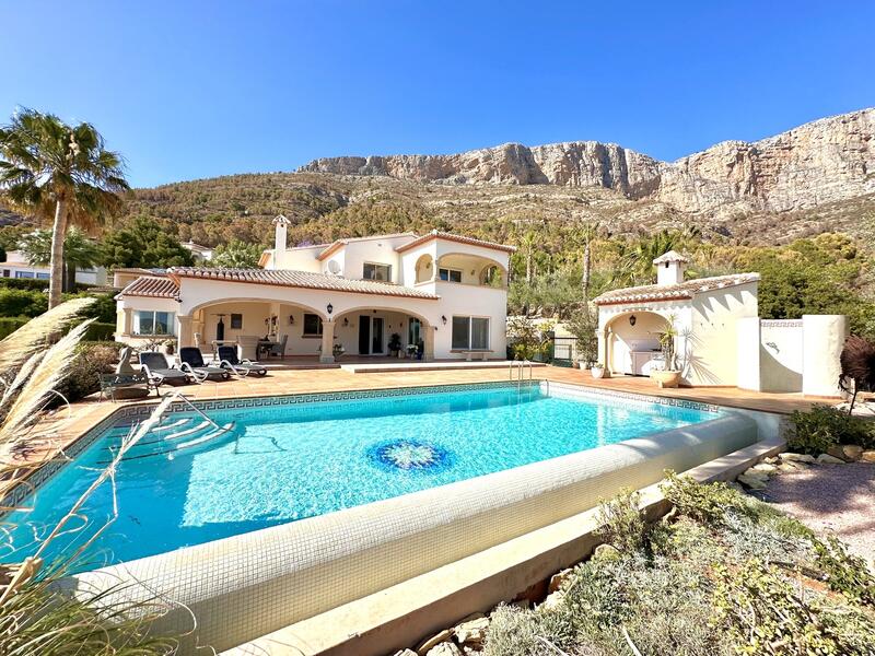 Villa till salu i Javea, Alicante