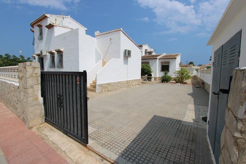 6 Cuarto Villa en venta