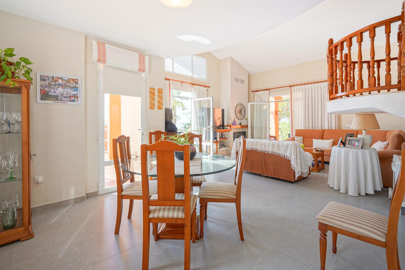 4 Schlafzimmer Villa zu verkaufen