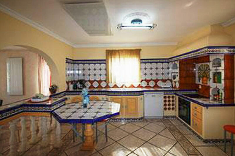 5 bedroom Villa for sale